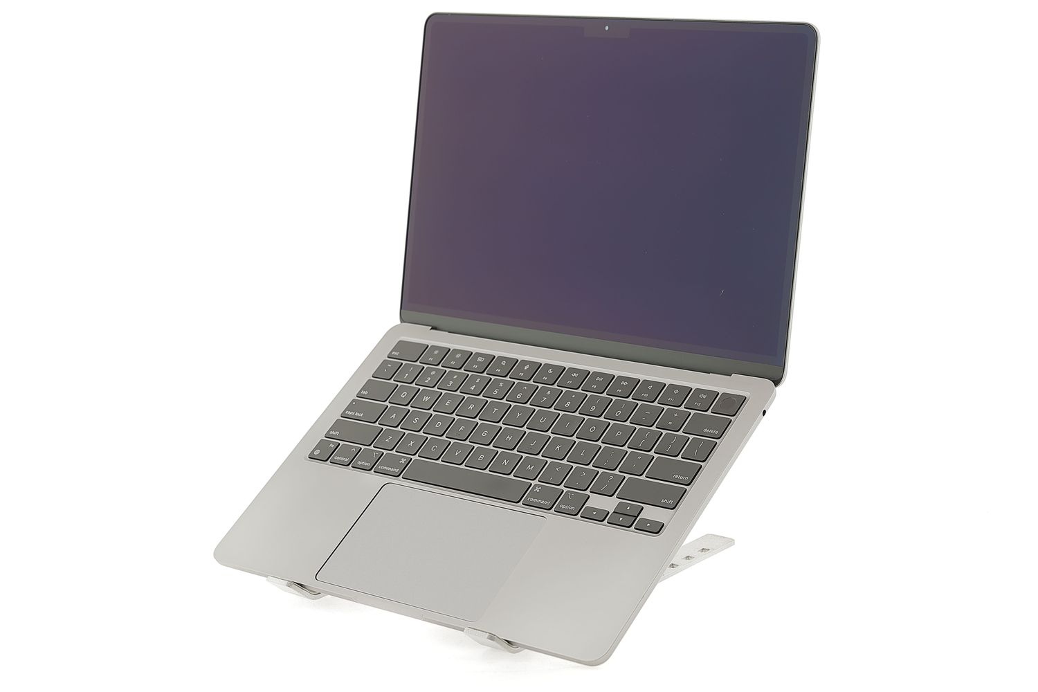 Apple MacBook Air 13″ 2022, M2 8 Cores, 8 GB, 10 core GPU 512 GB Space Gray - Kiváló