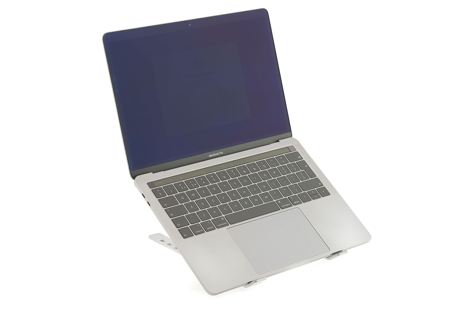 Apple MacBook Pro 13″ Touch Bar 2018, i5 2.3 GHz, 16 GB, Intel Iris Plus Graphics 655 256 GB Space Gray - Отлично