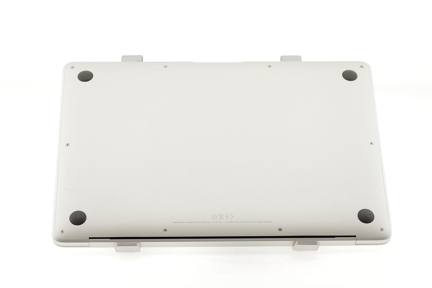 Apple MacBook Air 13″ 2020, M1 8 Cores, 16 GB, 7 core GPU 256 GB Silver - Nagyon jó