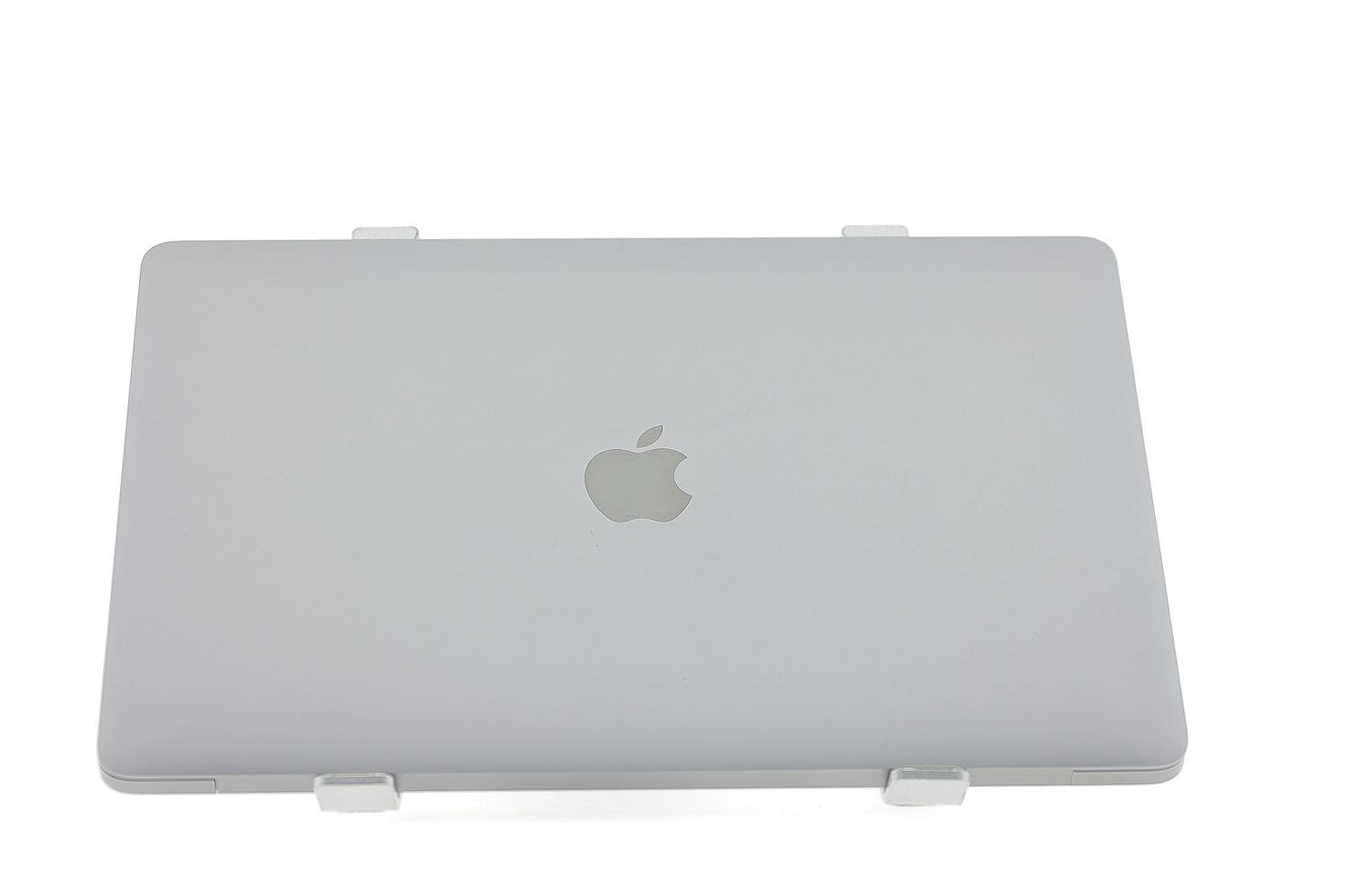 Apple MacBook Air 13″ 2020, M1 8 Cores, 8 GB, 7 core GPU 256 GB Space Gray - Kiváló