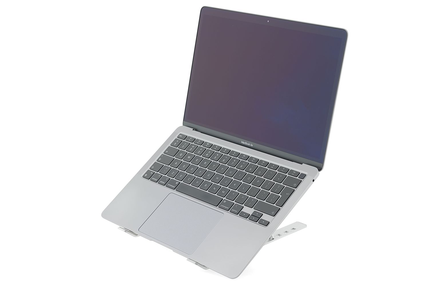 Apple MacBook Air 13″ 2020, M1 8 Cores, 8 GB, 7 core GPU 256 GB Space Gray - Kiváló