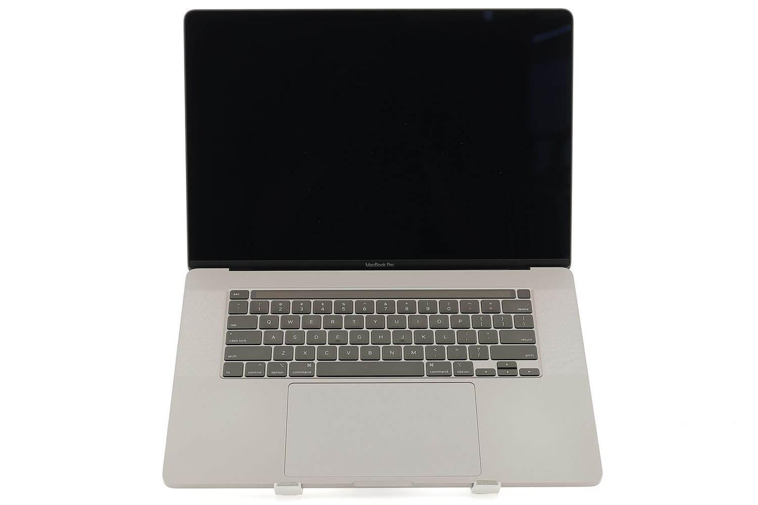 Apple MacBook Pro 16″ Touch Bar 2019, i7 2.6 GHz, 16 GB, AMD Radeon Pro 5300M 512 GB Space Gray - Foarte bun