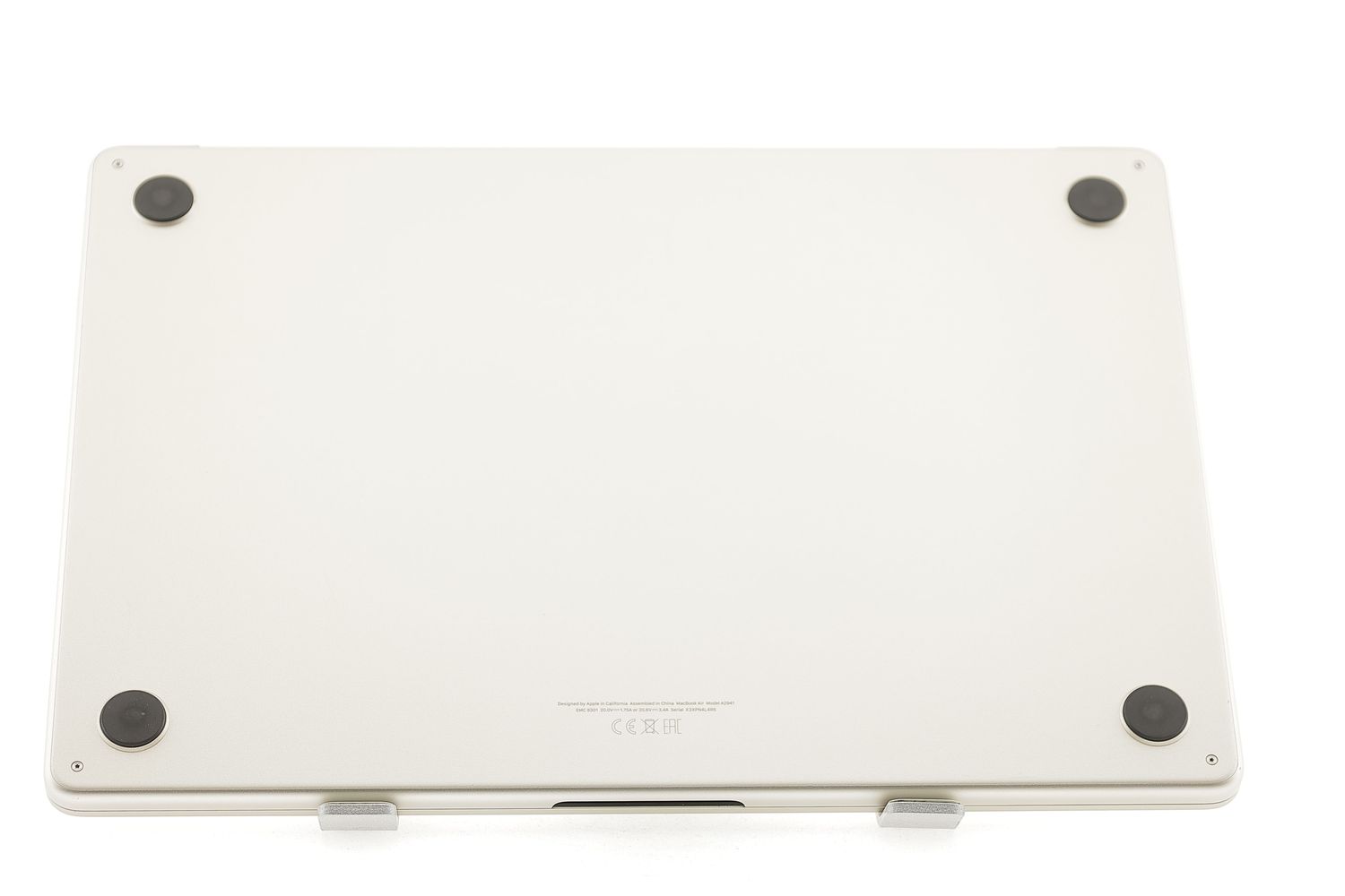 Apple MacBook Air 15″ 2023, M2 8 Cores, 8 GB, 10 core GPU 256 GB Starlight - Ca nou