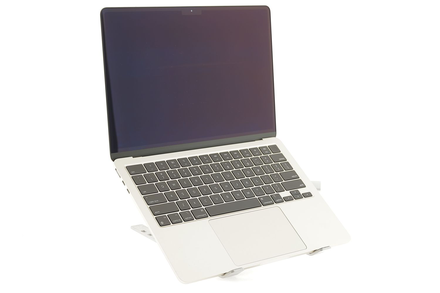Apple MacBook Air 13″ 2022, M2 8 Cores, 8 GB, 8 core GPU 256 GB Silver - Ca nou