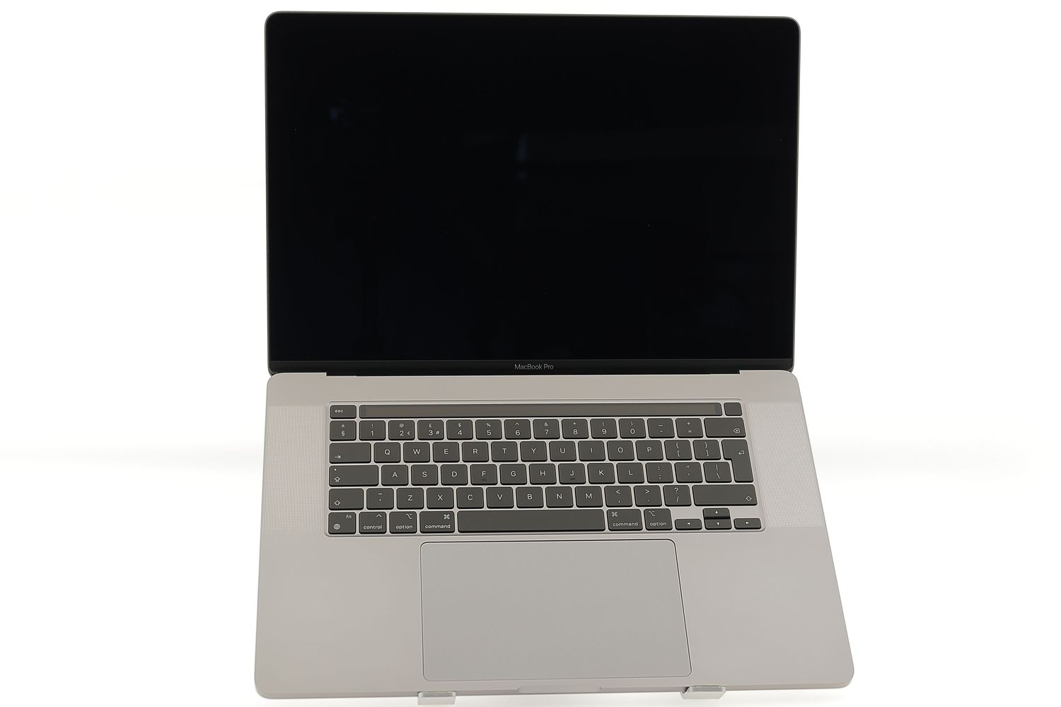 Apple MacBook Pro 16″ Touch Bar 2019, i7 2.6 GHz, 16 GB, AMD