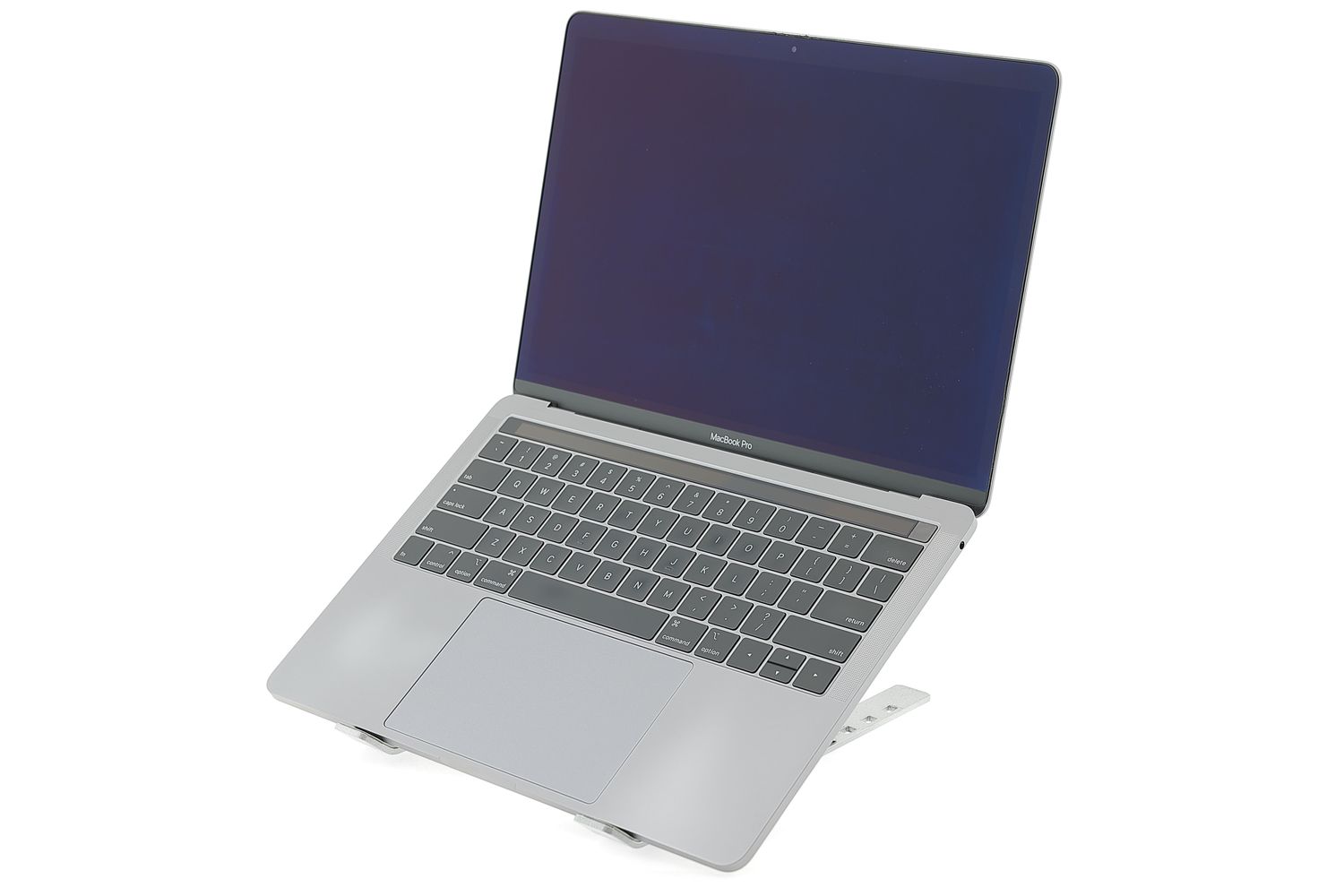 Apple MacBook Pro 13″ Touch Bar 2019, i5 1.4 GHz, 16 GB, Iris Plus Graphics 645 128 GB Space Gray - Excelent
