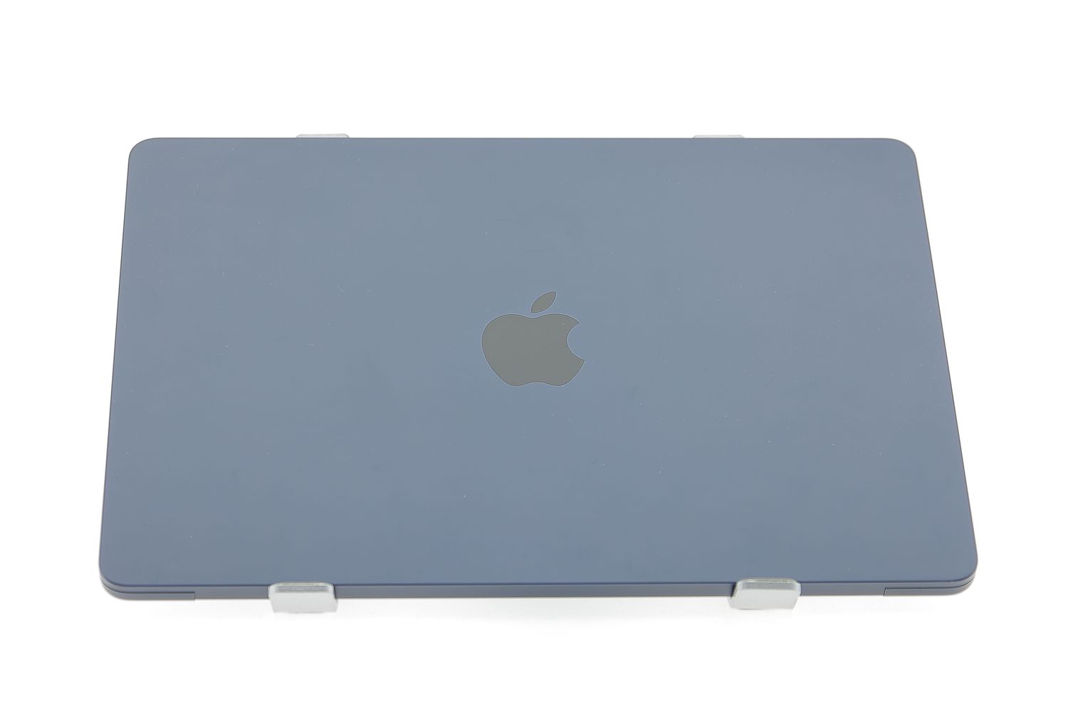 Apple MacBook Air 13″ 2025, M4 10 Cores, 16 GB, 8 core GPU 256 GB Midnight - Foarte bun