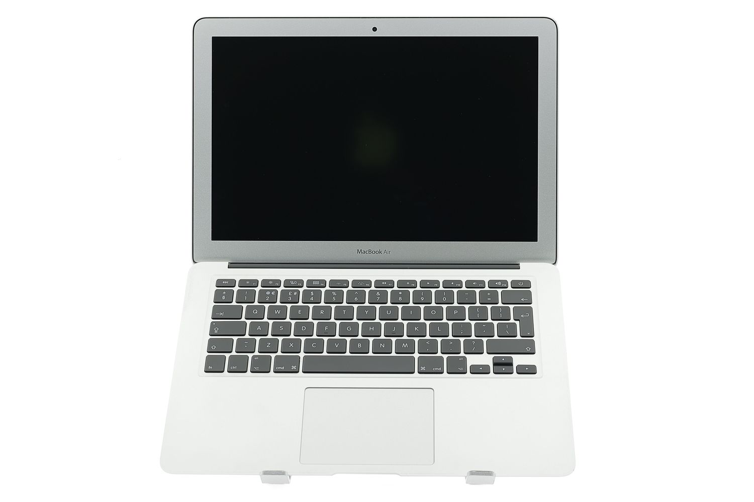 Apple MacBook Air 13″ 2017, i5 1.8 GHz, 8 GB, HD Graphics 6000 128 GB Silver - Foarte bun