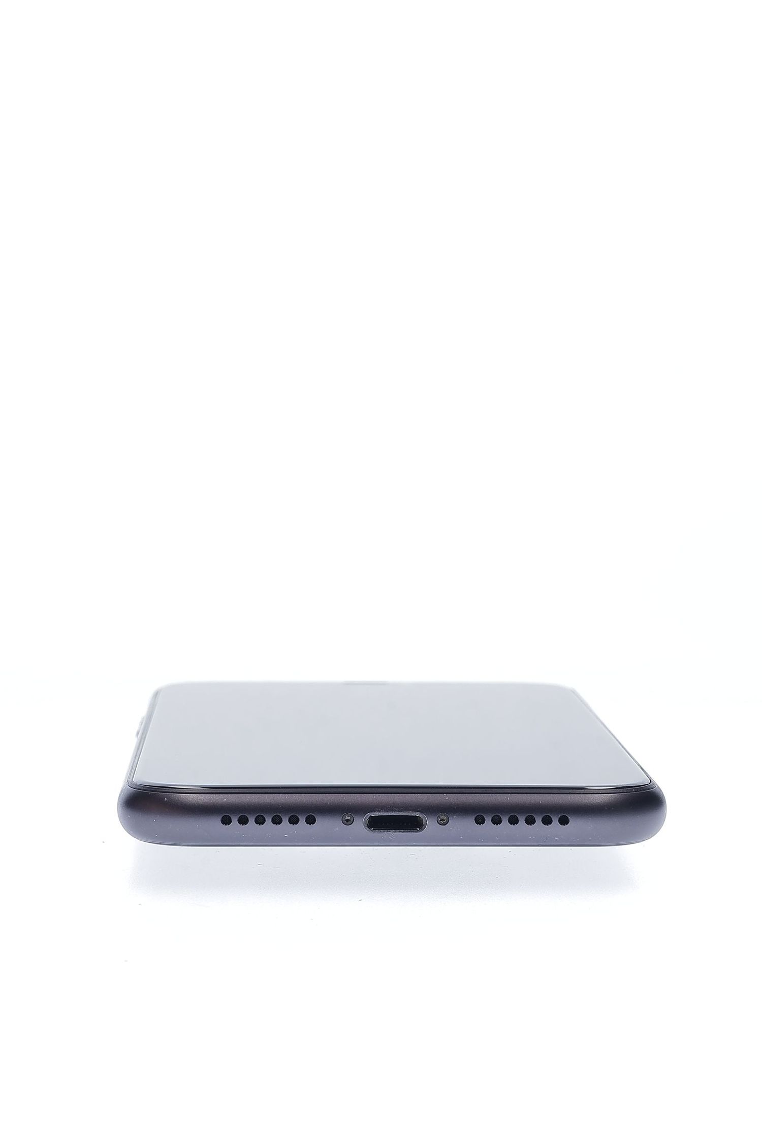Apple iPhone 11 64 GB Black - Като нов