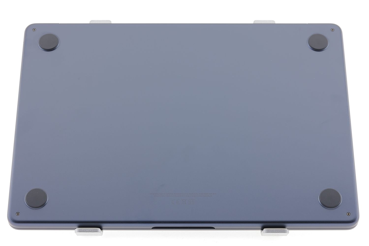 Apple MacBook Air 13″ 2022, M2 8 Cores, 16 GB, 10 core GPU 512 GB Midnight - Nagyon jó
