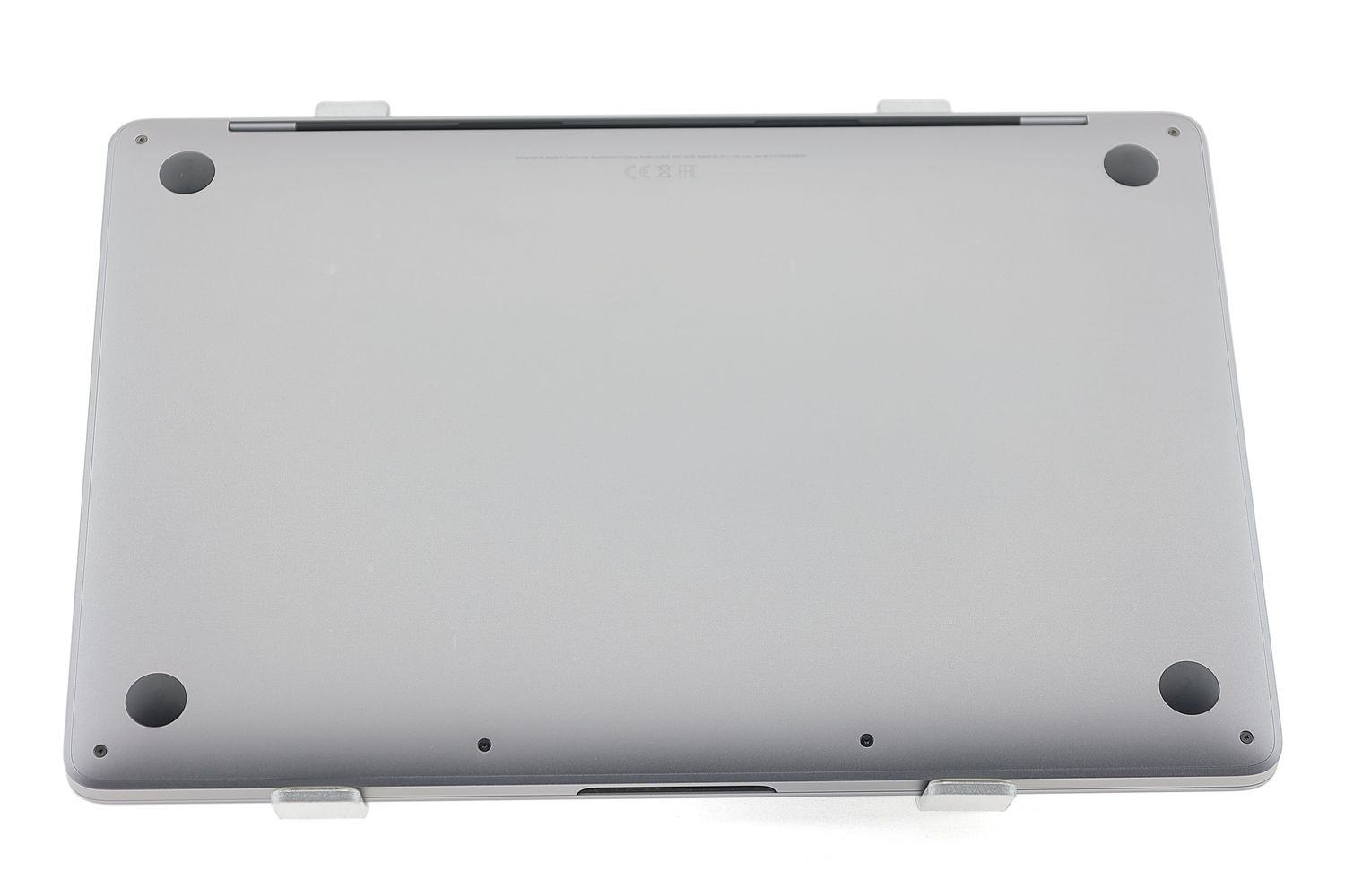 Apple MacBook Pro 13″ 2020, M1 8 Cores, 8 GB, 8 core GPU 512 GB Space Gray - Много добро