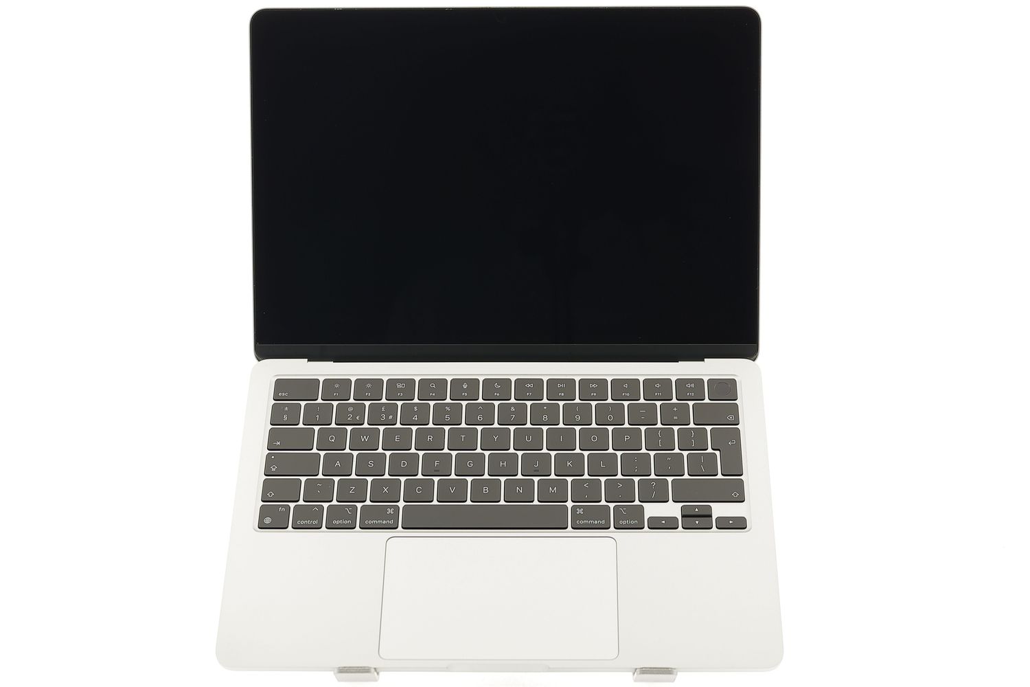 Apple MacBook Air 13″ 2024, M3 8 Cores, 8 GB, 8 core GPU 256 GB Silver - Excelent