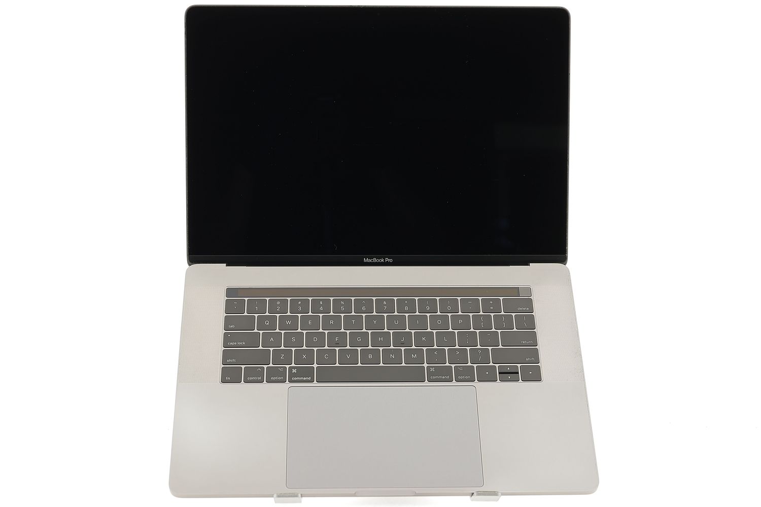 Apple MacBook Pro 15″ Touch Bar 2017, i7 2.9 GHz, 16 GB, AMD Radeon Pro 560 512 GB Space Gray - Отлично