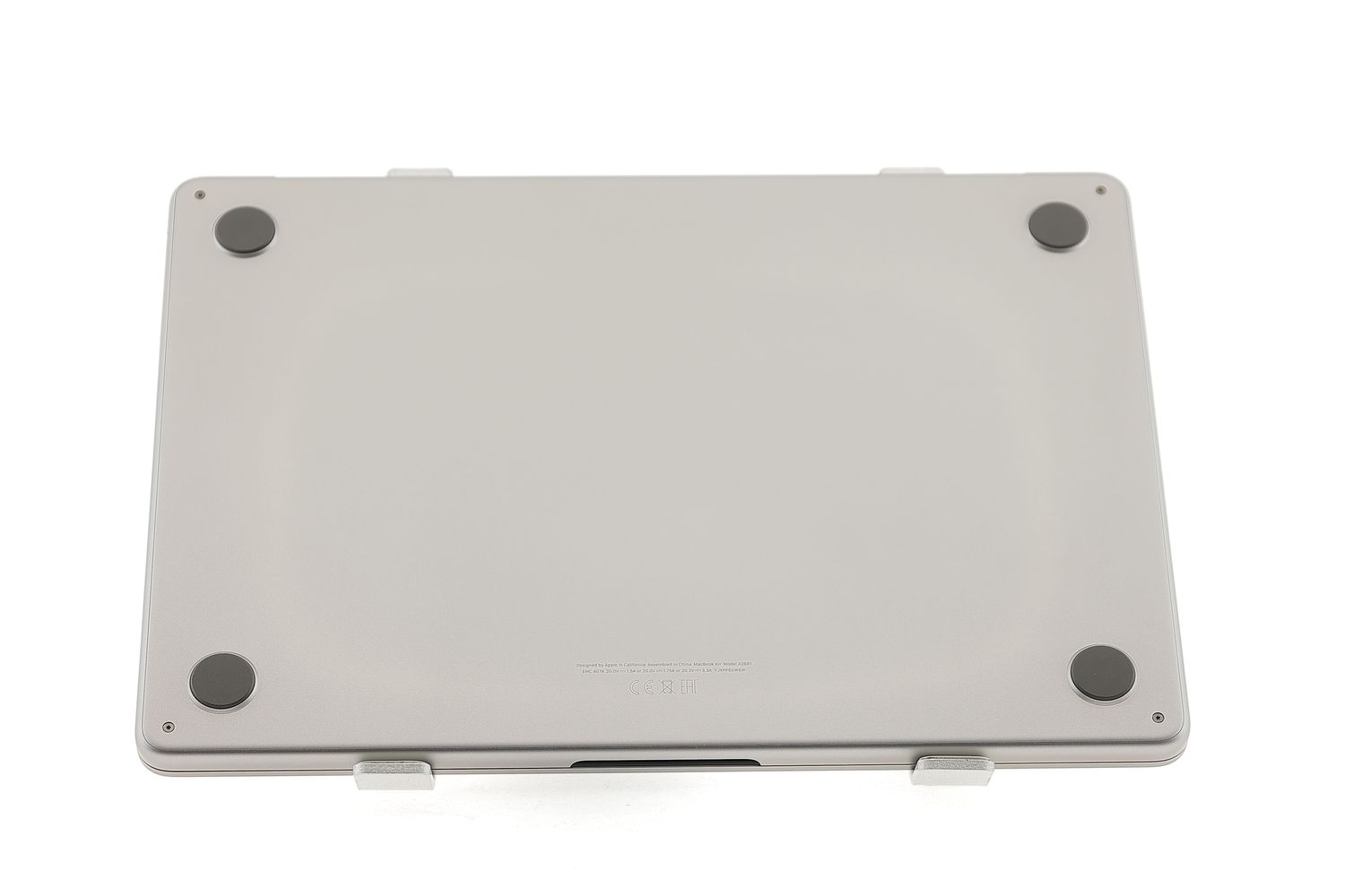 Apple MacBook Air 13″ 2022, M2 8 Cores, 8 GB, 8 core GPU 256 GB Space Gray