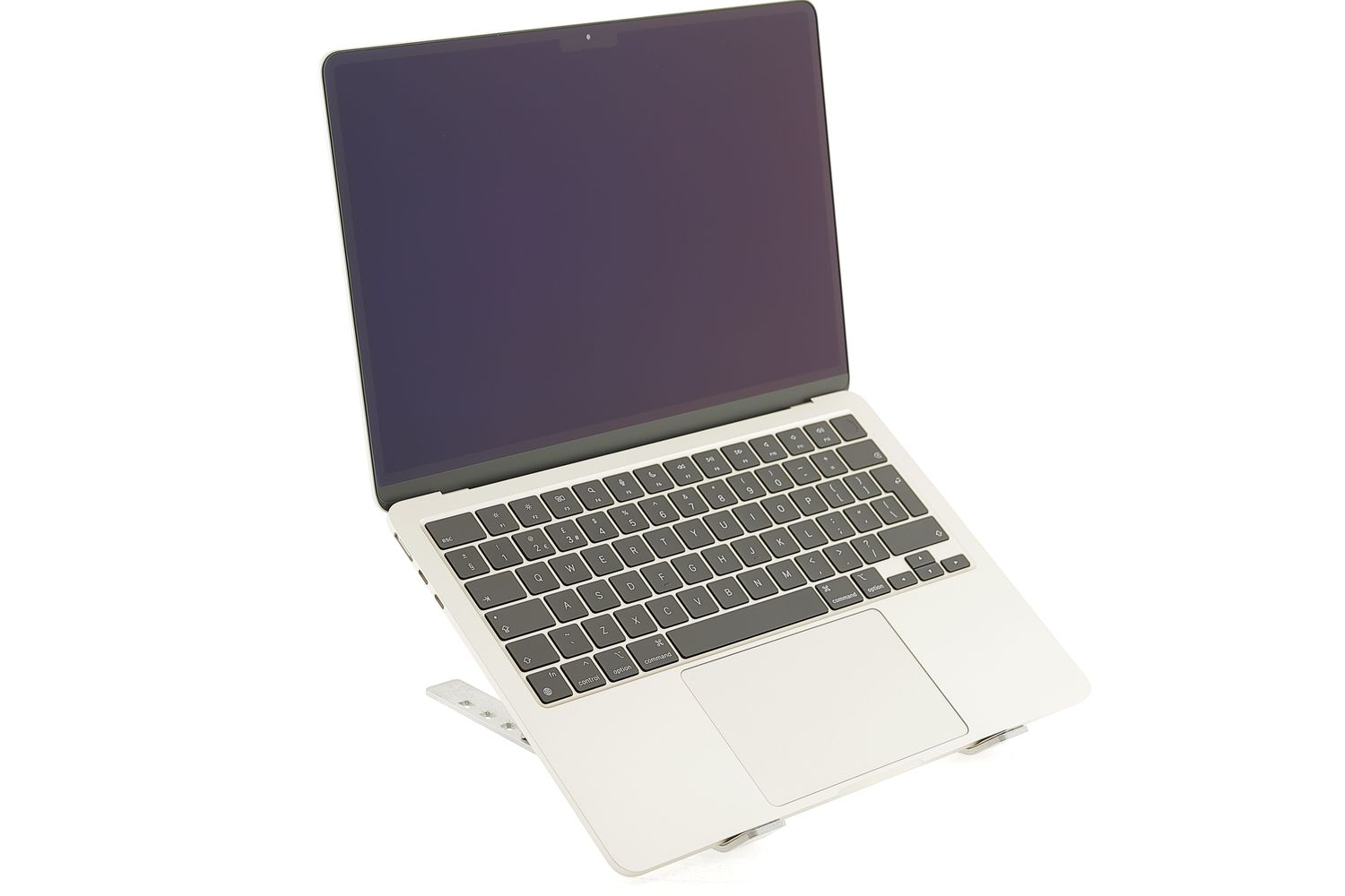 Apple MacBook Air 13″ 2022, M2 8 Cores, 8 GB, 8 core GPU 256 GB Starlight - Újszerű