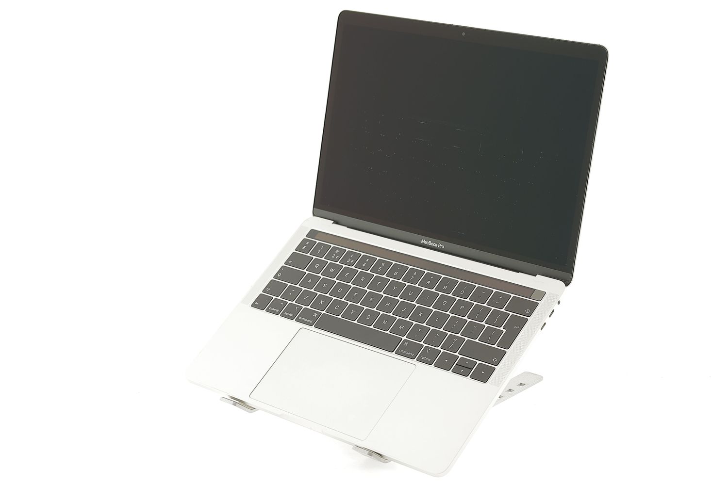 Apple MacBook Pro 13″ Touch Bar 2017, i5 3.3 GHz, 16 GB, Intel Iris Plus Graphics 650 512 GB Silver - Много добро