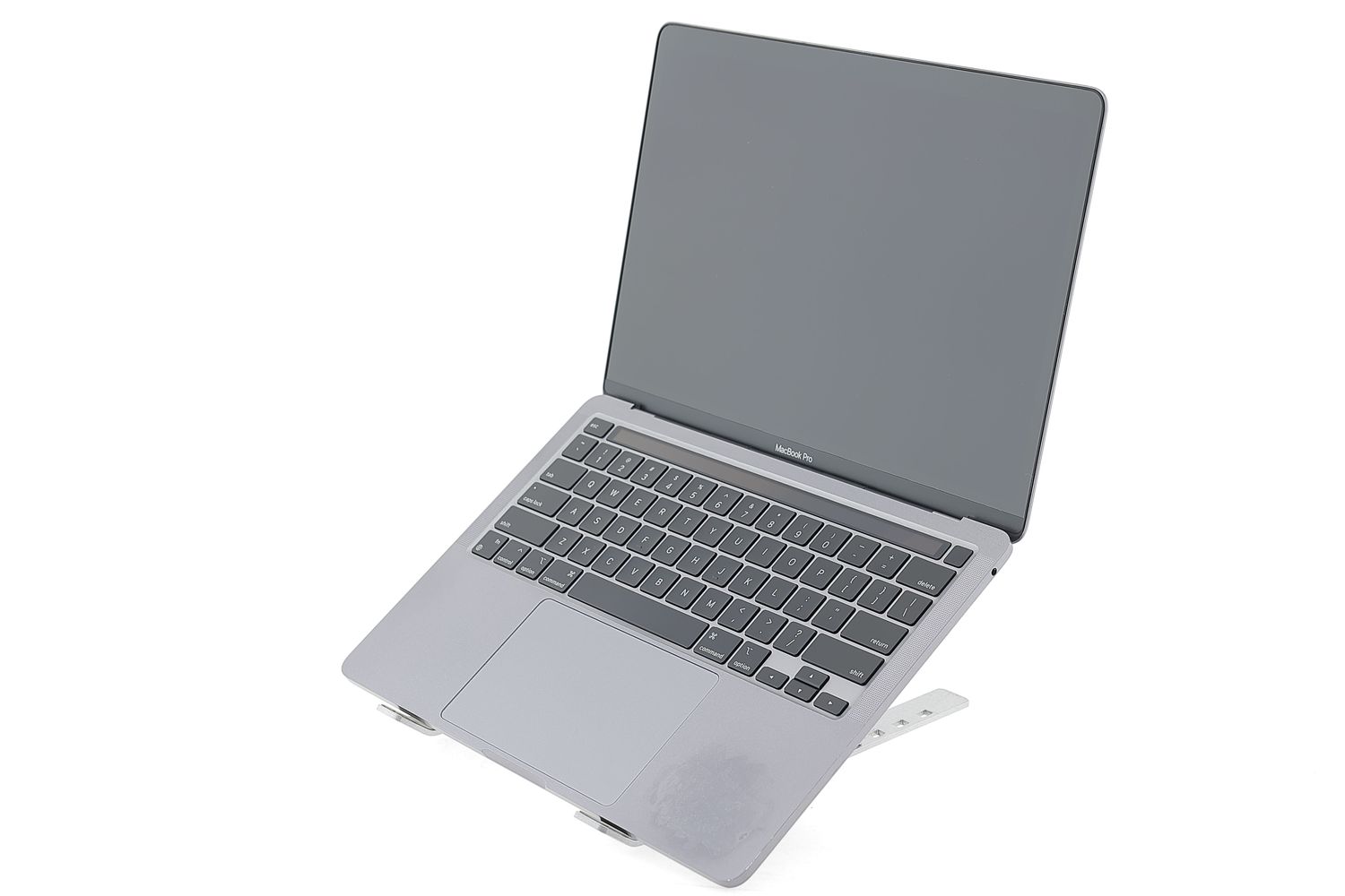 Apple MacBook Pro 13″ 2020, M1 8 Cores, 8 GB, 8 core GPU 512 GB Space Gray - Много добро