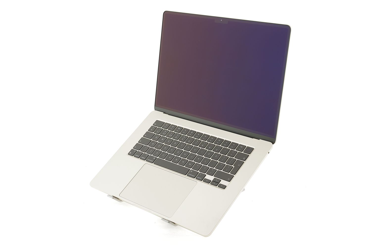 Apple MacBook Air 15″ 2023, M2 8 Cores, 8 GB, 10 core GPU 256 GB Starlight - Ca nou