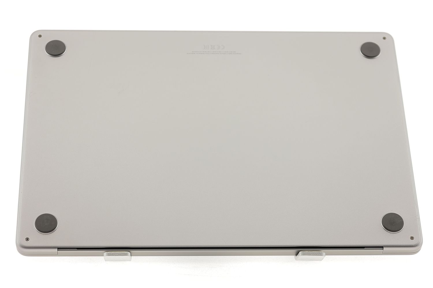 Apple MacBook Air 15″ 2024, M3 8 Cores, 8 GB, 10 core GPU 256 GB Space Gray - Отлично