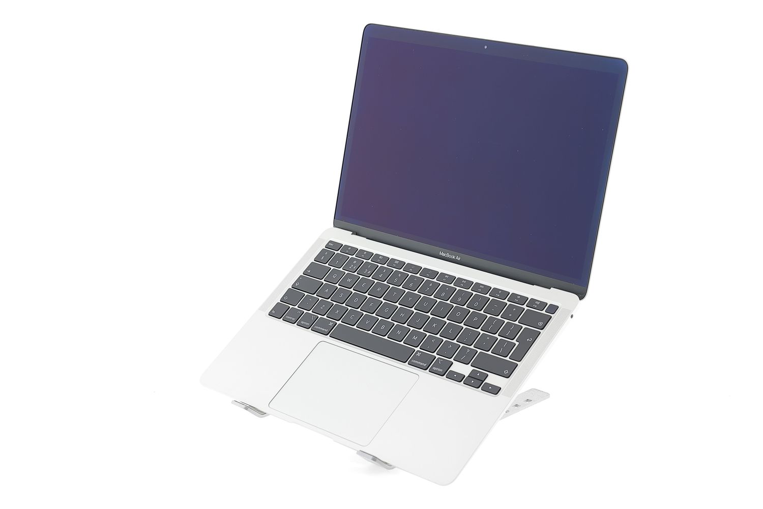 Apple MacBook Air 13″ 2020, M1 8 Cores, 8 GB, 7 core GPU, Silver