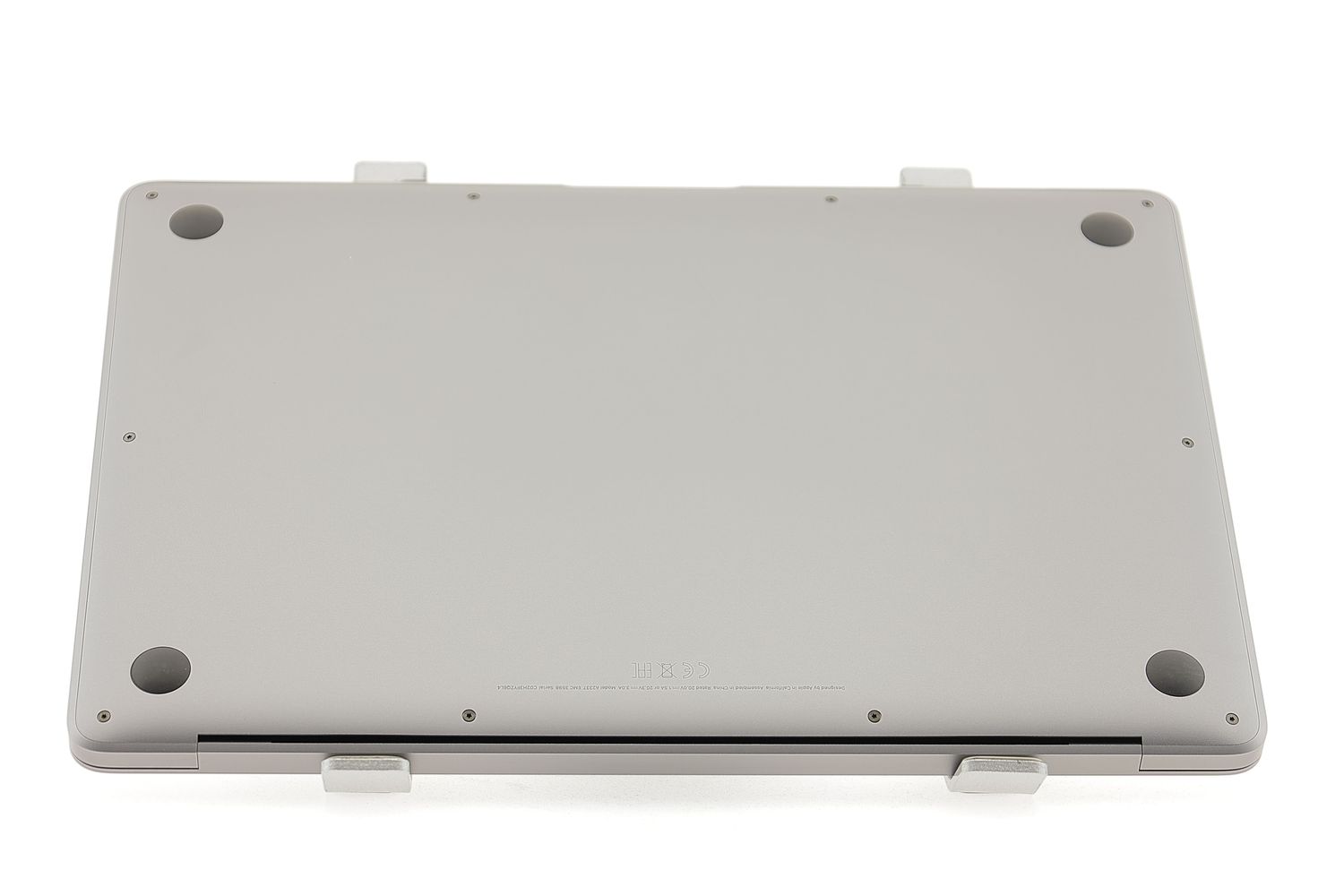 Apple MacBook Air 13″ 2020, M1 8 Cores, 8 GB, 7 core GPU 256 GB Space Gray - Kiváló