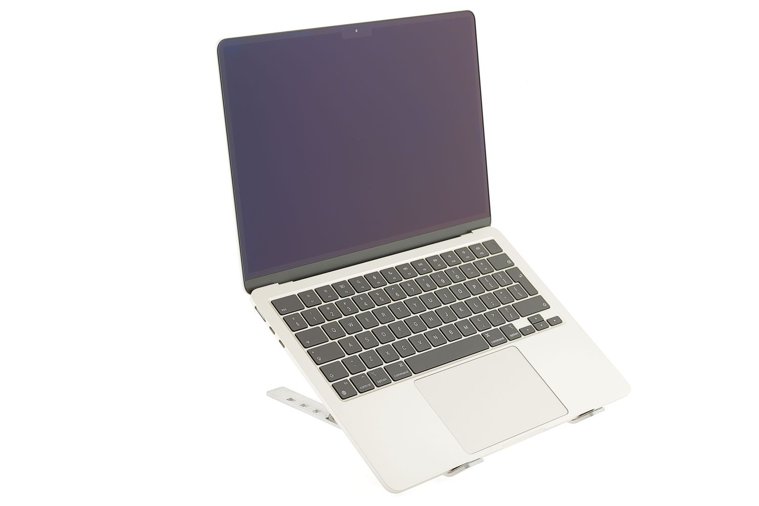 Apple MacBook Air 13″ 2022, M2 8 Cores, 8 GB, 8 core GPU 256 GB Starlight - Като нов