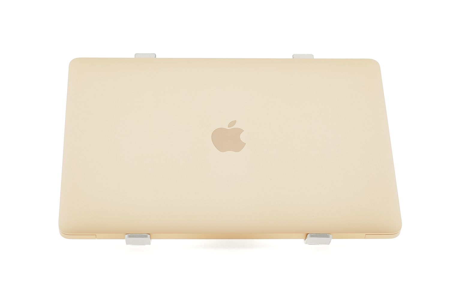 Apple MacBook Air 13″ 2020, M1 8 Cores, 8 GB, 7 core GPU 256 GB Gold - Ca nou
