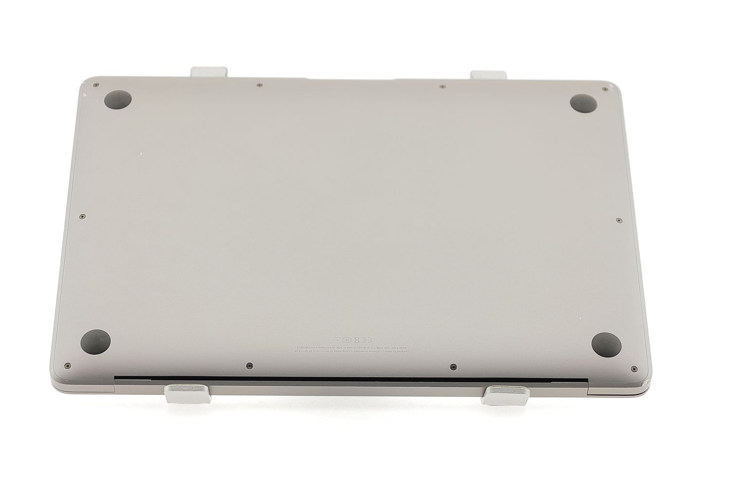 Apple MacBook Air 13″ 2020, M1 8 Cores, 8 GB, 7 core GPU 256 GB Space Gray - Foarte bun