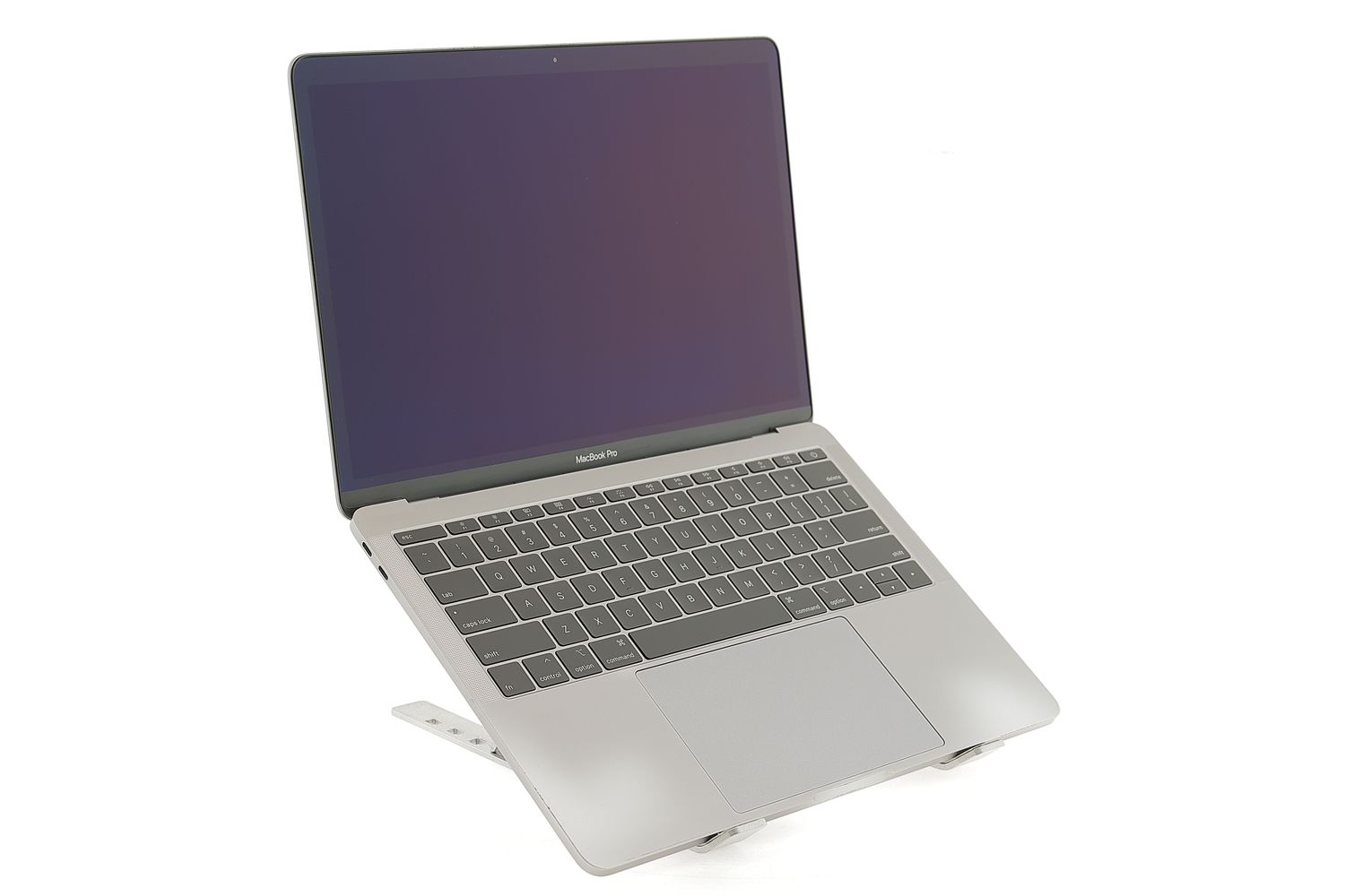 Apple MacBook Pro 13″ 2017, i7 2.5 GHz, 16 GB, Intel Iris Plus Graphics 640 256 GB Space Gray - Foarte bun