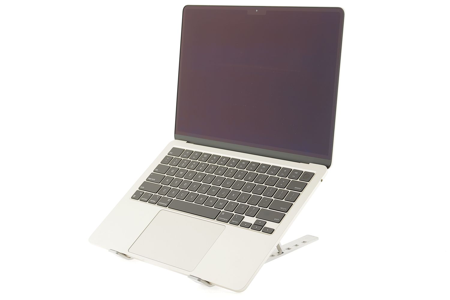 Apple MacBook Air 13″ 2022, M2 8 Cores, 8 GB, 8 core GPU 256 GB Silver - Ca nou
