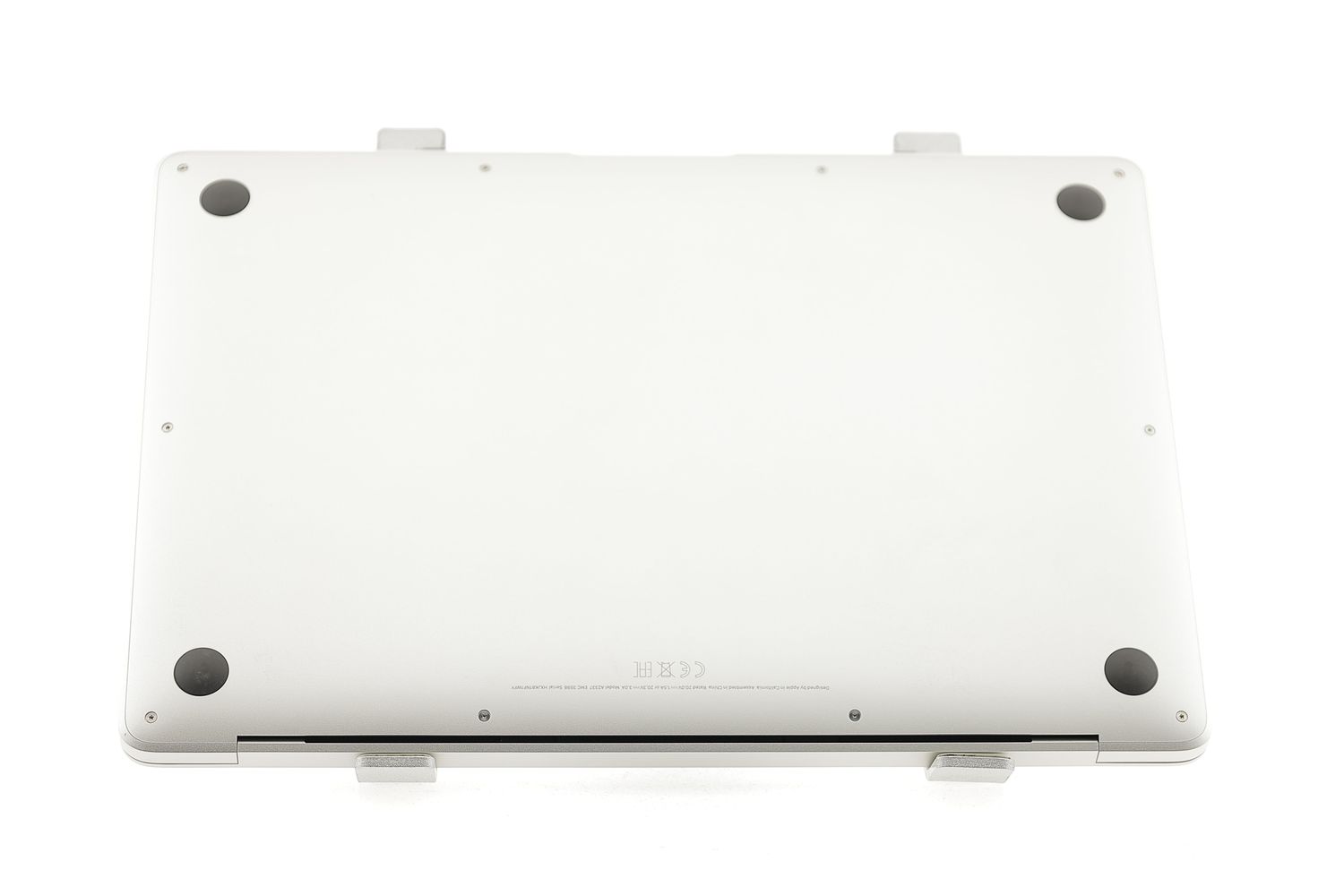 Apple MacBook Air 13″ 2020, M1 8 Cores, 8 GB, 7 core GPU 256 GB Silver - Като нов