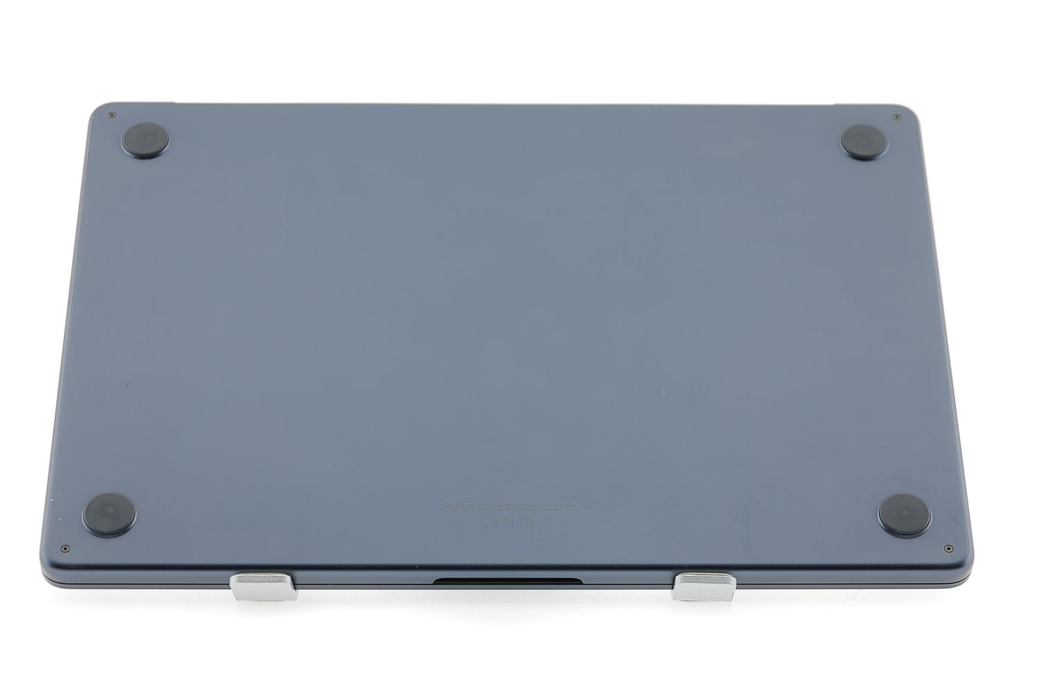 Apple MacBook Air 15″ 2023, M2 8 Cores, 8 GB, 10 core GPU 256 GB Midnight - Отлично