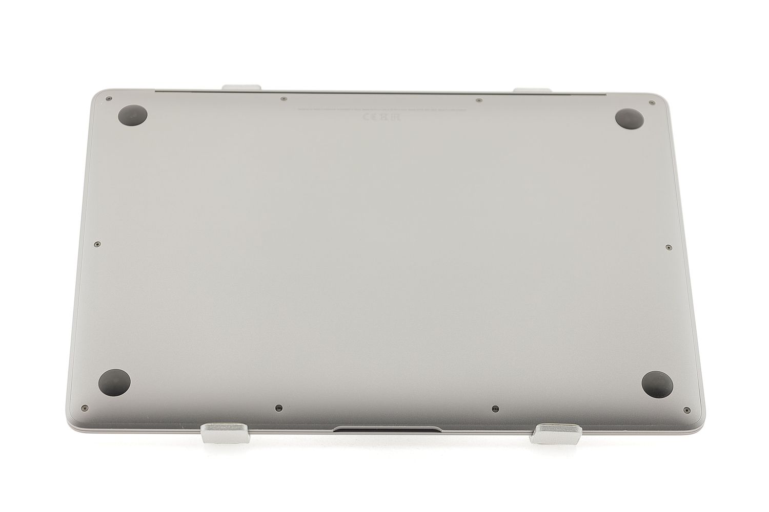 Apple MacBook Air 13″ 2020, i3 1.1 GHz, 8 GB, Intel Iris Plus 256 GB Space Gray - Отлично