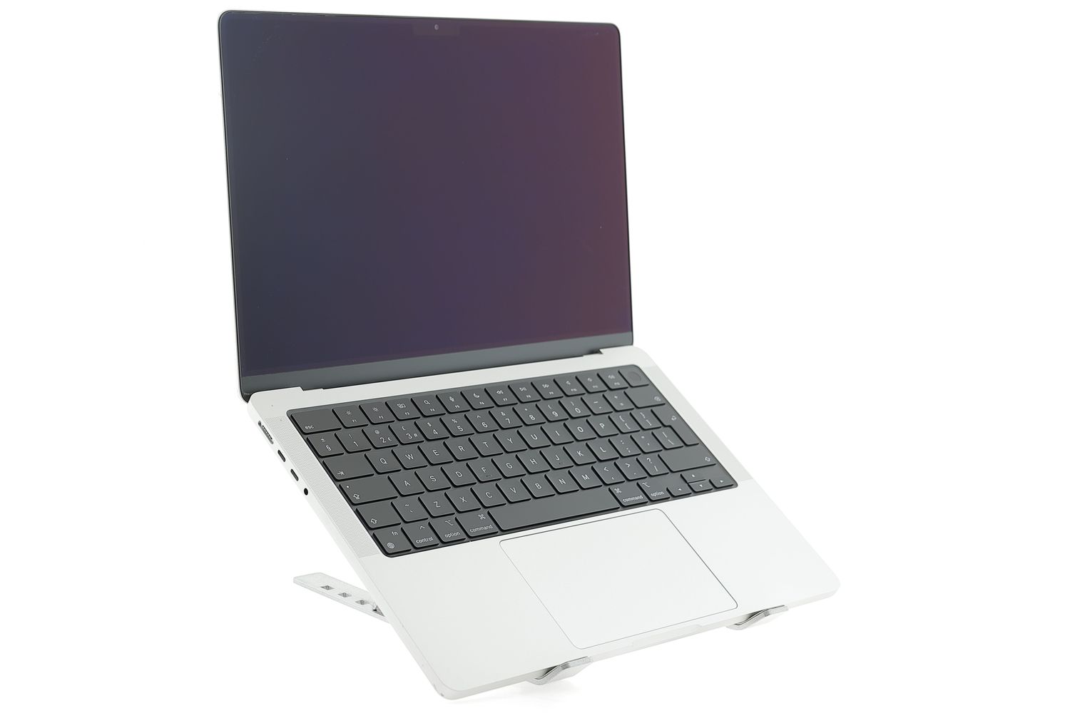 Apple MacBook Pro 14″ 2021, M1 Pro 8 Cores, 16 GB, 14 core GPU 512 GB Silver - Ca nou