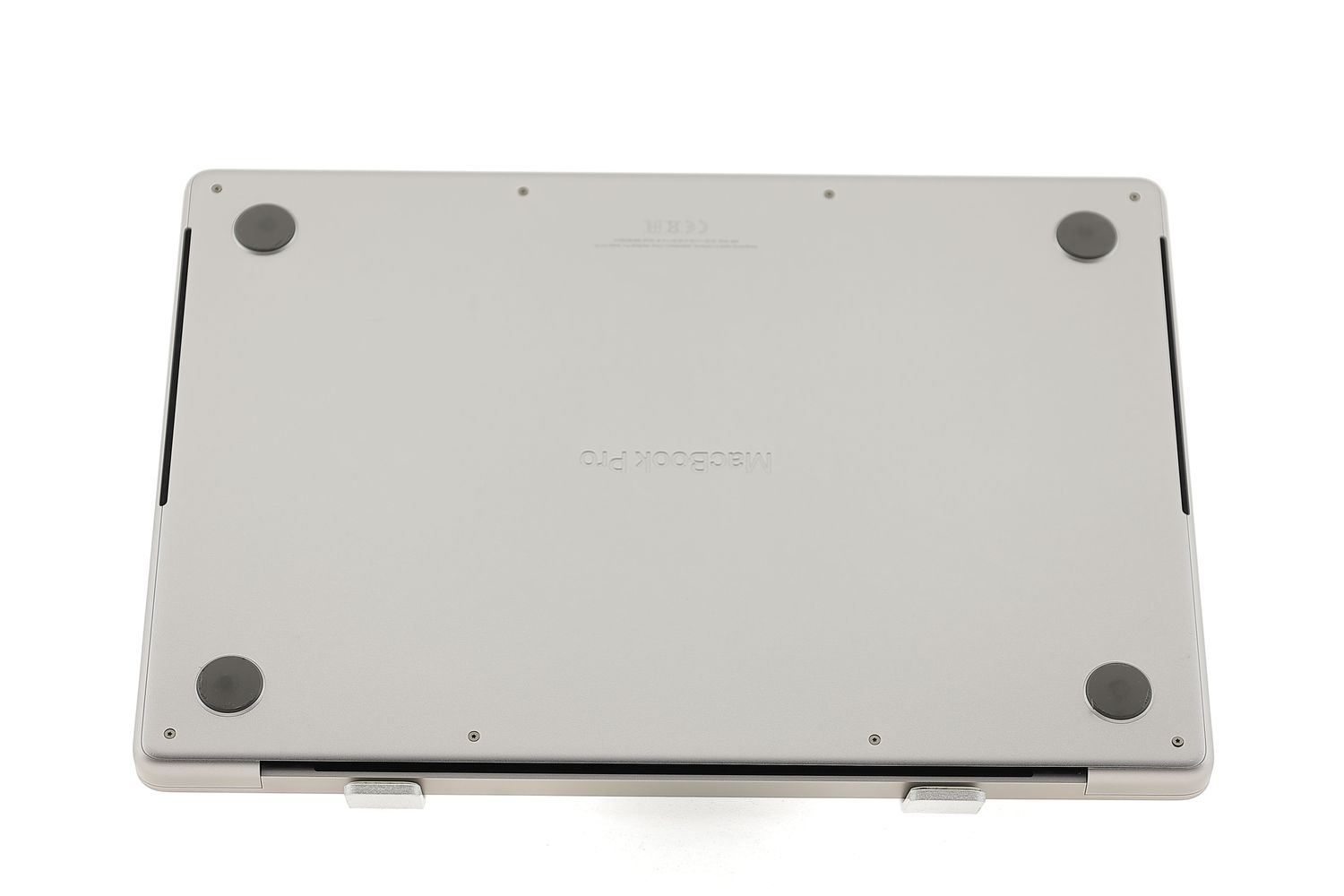 Apple MacBook Pro 14″ 2023, M2 Pro 10 Cores, 16 GB, 16 core GPU 512 GB Space Gray - Като нов