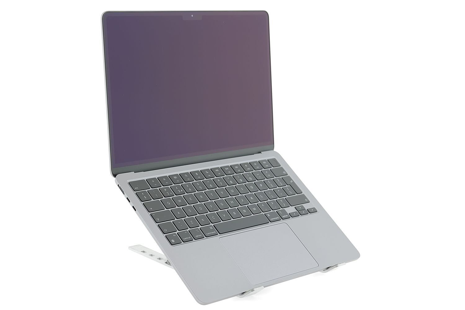 Apple MacBook Air 13″ 2022, M2 8 Cores, 8 GB, 8 core GPU 256 GB Space Gray - Като нов