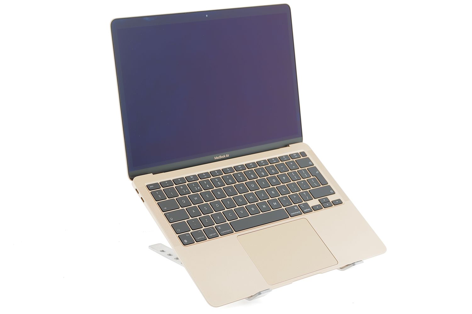 Apple MacBook Air 13″ 2020, M1 8 Cores, 8 GB, 7 core GPU 256 GB Gold - Újszerű