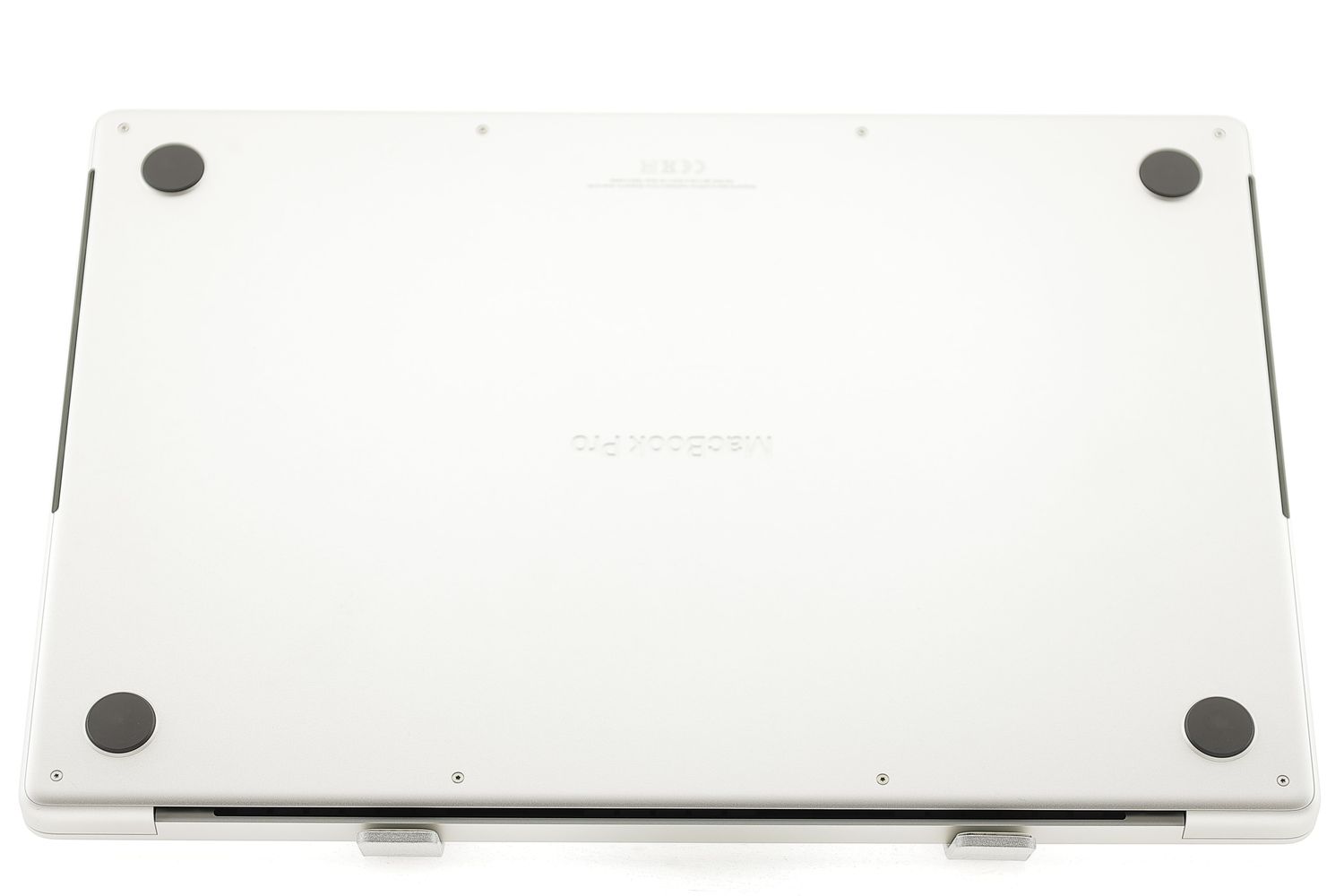 Apple MacBook Pro 16″ 2023, M2 Pro 12 Cores, 16 GB, 19 core GPU 512 GB Silver - Ca nou