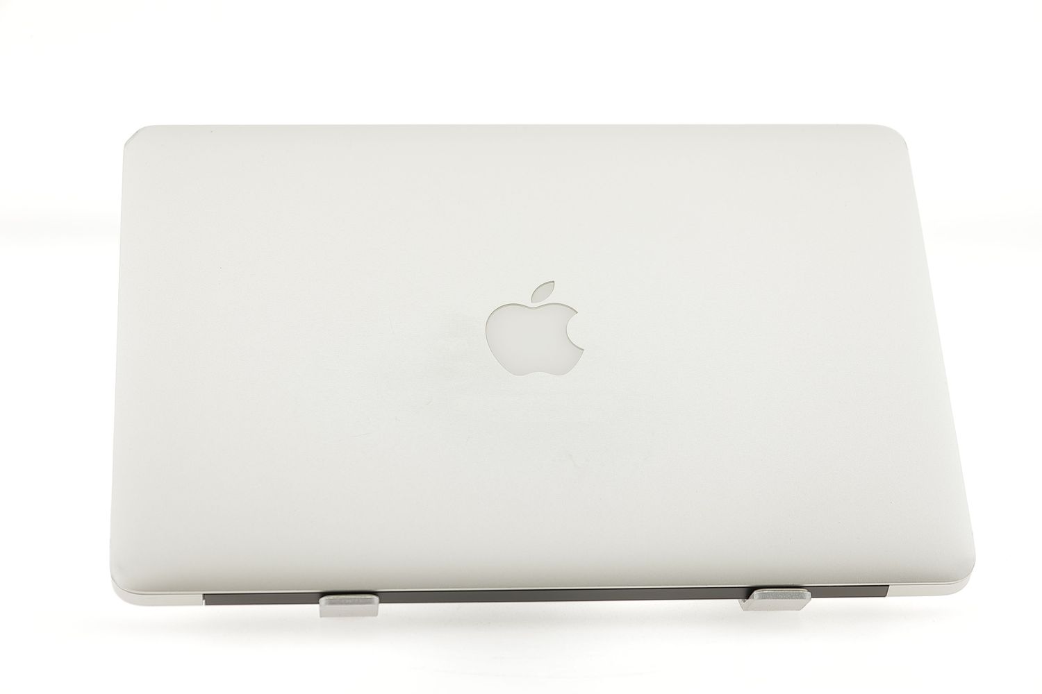 Apple MacBook Air 13″ 2017, i5 1.8 GHz, 8 GB, HD Graphics 6000 128 GB Silver - Bun