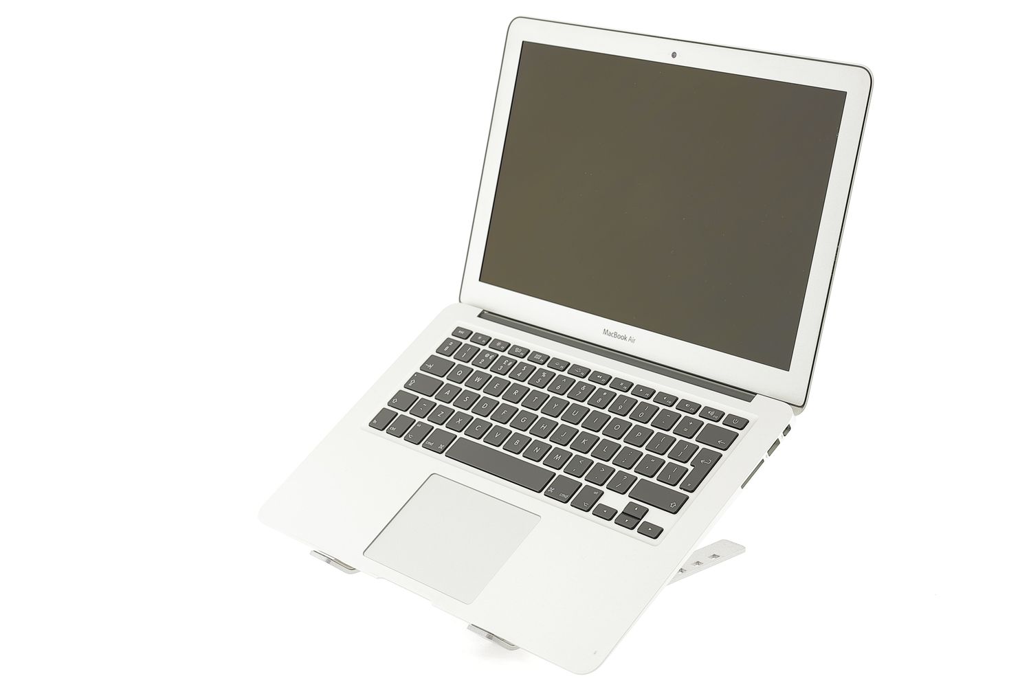 Apple MacBook Air 13″ 2017, i7 2.2 GHz, 8 GB, HD Graphics 6000 256 GB Silver