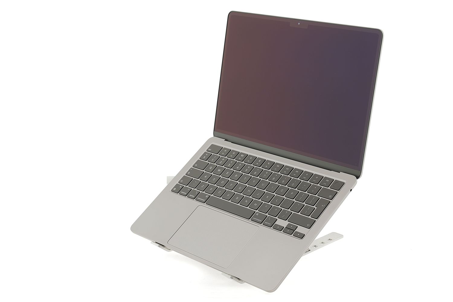 Apple MacBook Air 13″ 2022, M2 8 Cores, 8 GB, 8 core GPU 256 GB Space Gray