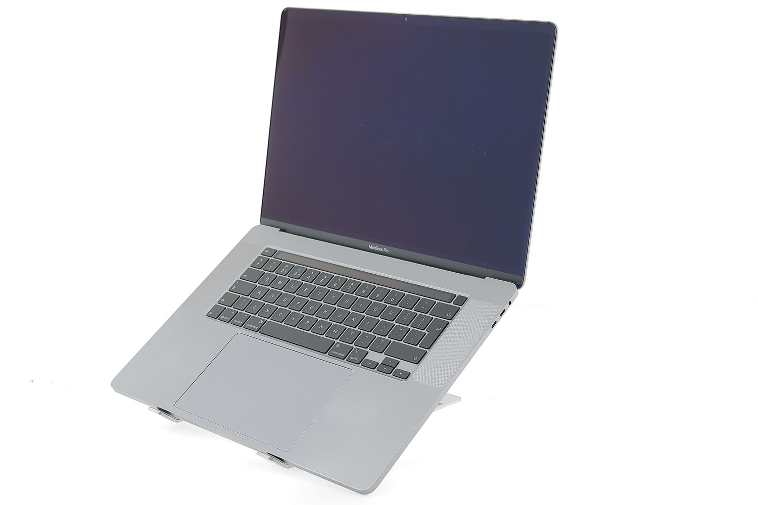 Apple MacBook Pro 16″ Touch Bar 2019, i7 2.6 GHz, 16 GB, AMD Radeon Pro 5300M 512 GB Space Gray - Добро