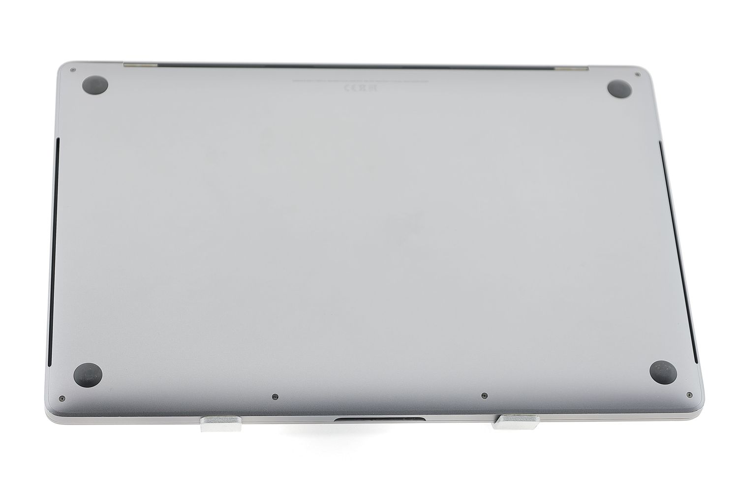 Apple MacBook Pro 16″ Touch Bar 2019, i7 2.6 GHz, 16 GB, AMD Radeon Pro 5300M 512 GB Space Gray - Bun