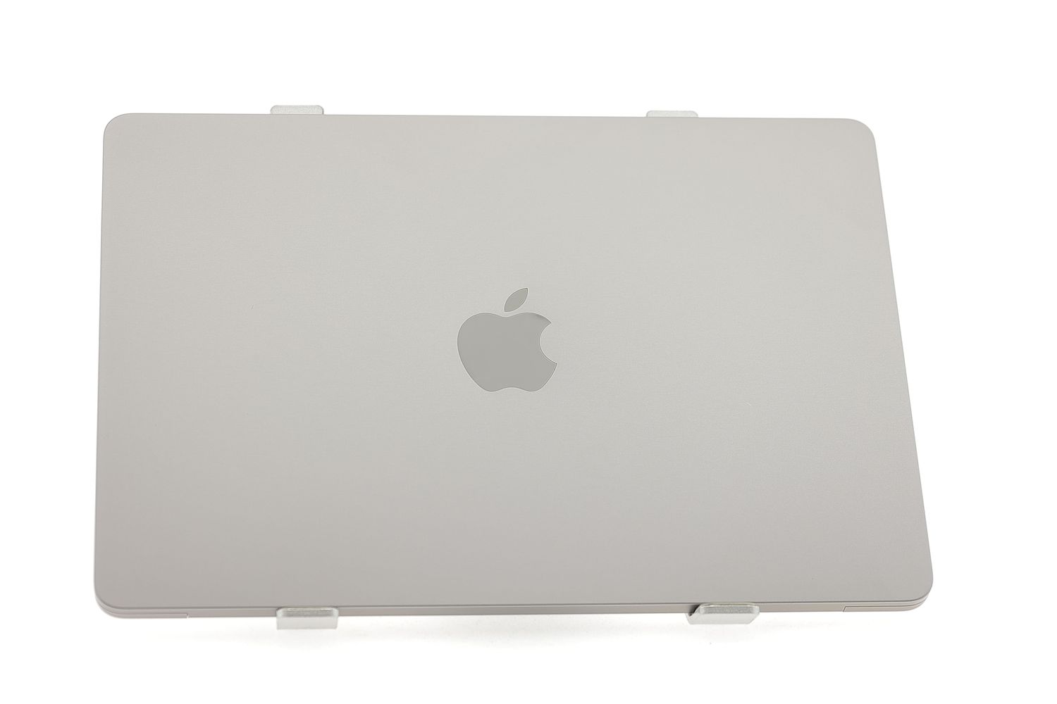 Apple MacBook Air 13″ 2022, M2 8 Cores, 8 GB, 8 core GPU 256 GB Space Gray - Като нов