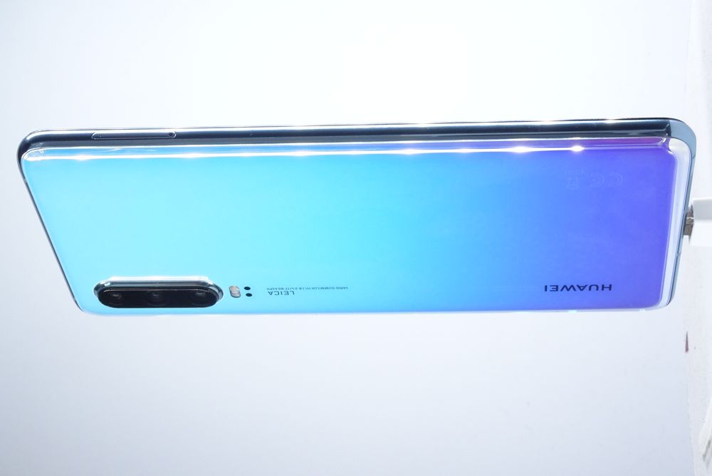 Мобилен телефон Huawei, P30 Dual Sim, 128 GB, Breathing Crystal,  Като нов