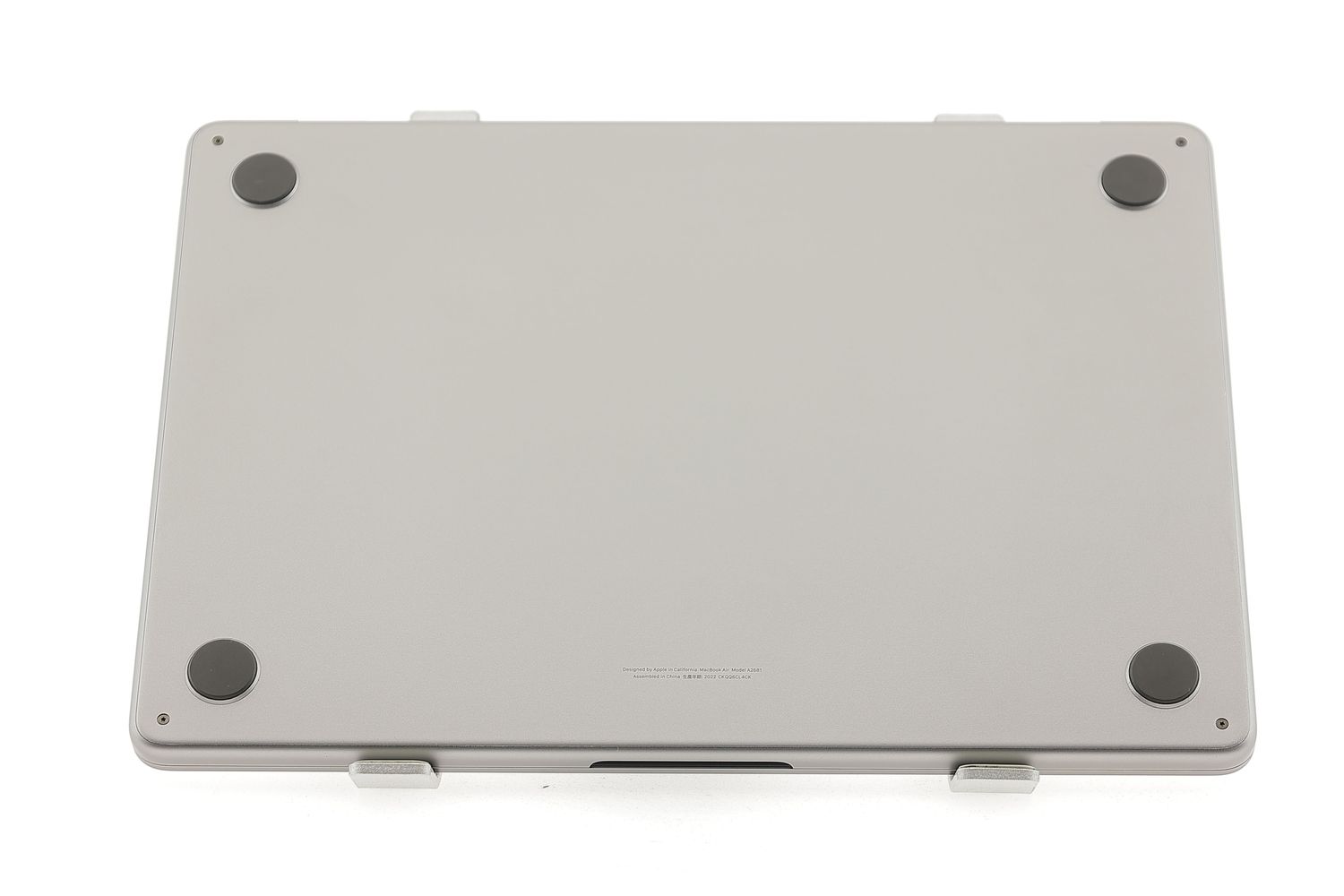 Apple MacBook Air 13″ 2022, M2 8 Cores, 8 GB, 8 core GPU 256 GB Space Gray - Nagyon jó