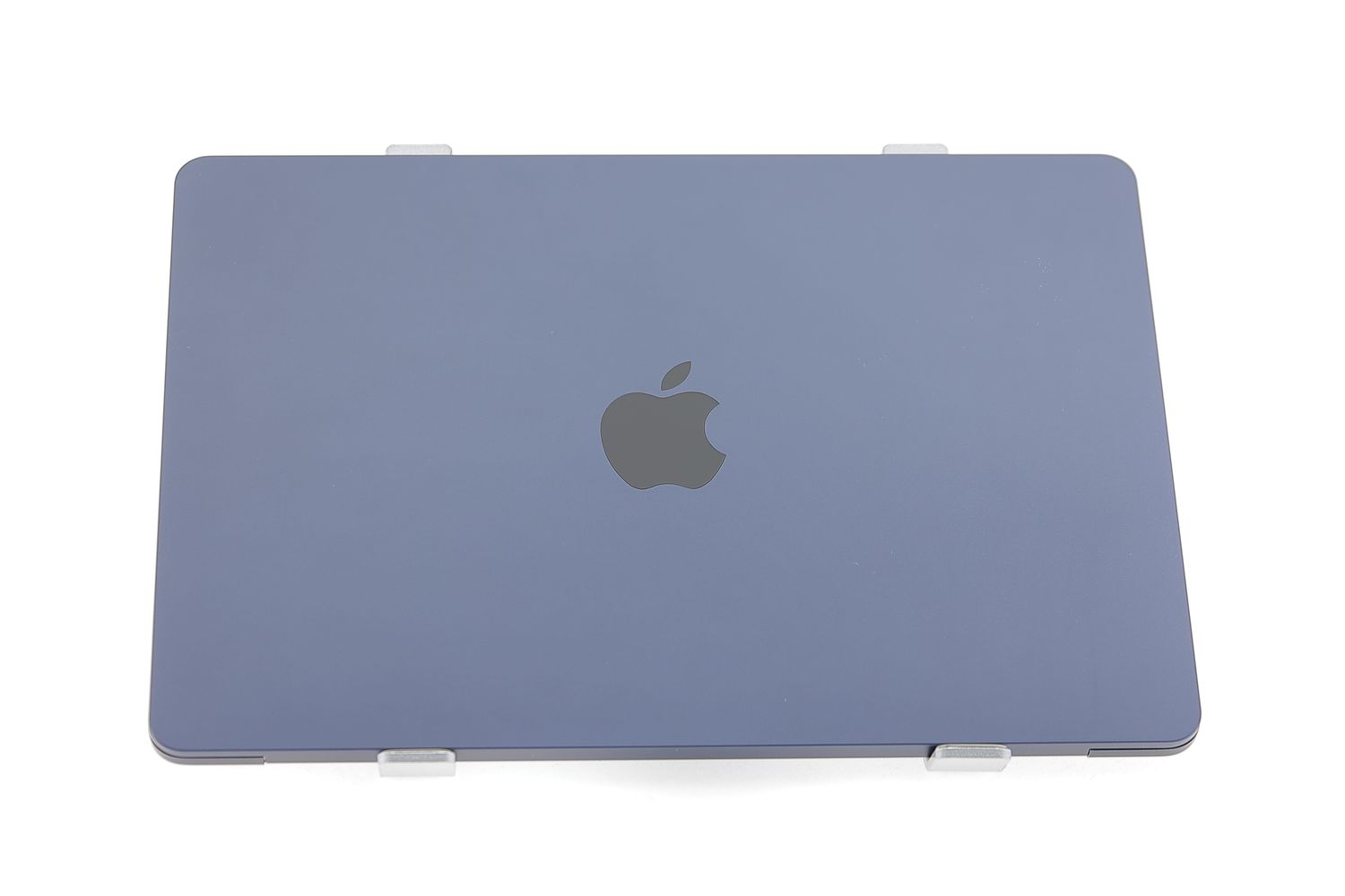 Apple MacBook Air 13″ 2022, M2 8 Cores, 8 GB, 8 core GPU 256 GB Midnight