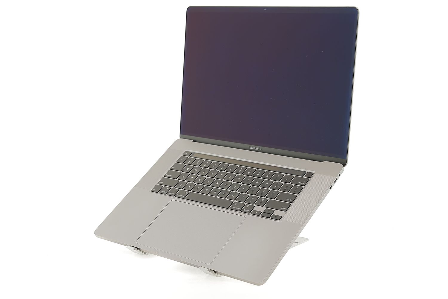 Apple MacBook Pro 16″ Touch Bar 2019, i7 2.6 GHz, 16 GB, AMD Radeon Pro 5300M 512 GB Space Gray - Foarte bun