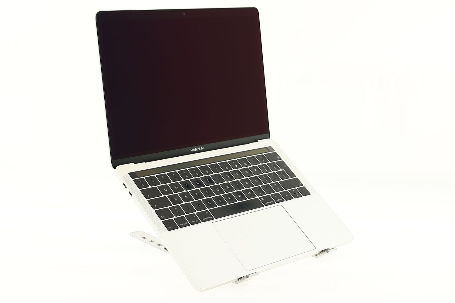 Apple MacBook Pro 13″ Touch Bar 2019, i5 1.4 GHz, 8 GB, Iris Plus Graphics 645 128 GB Silver - Újszerű