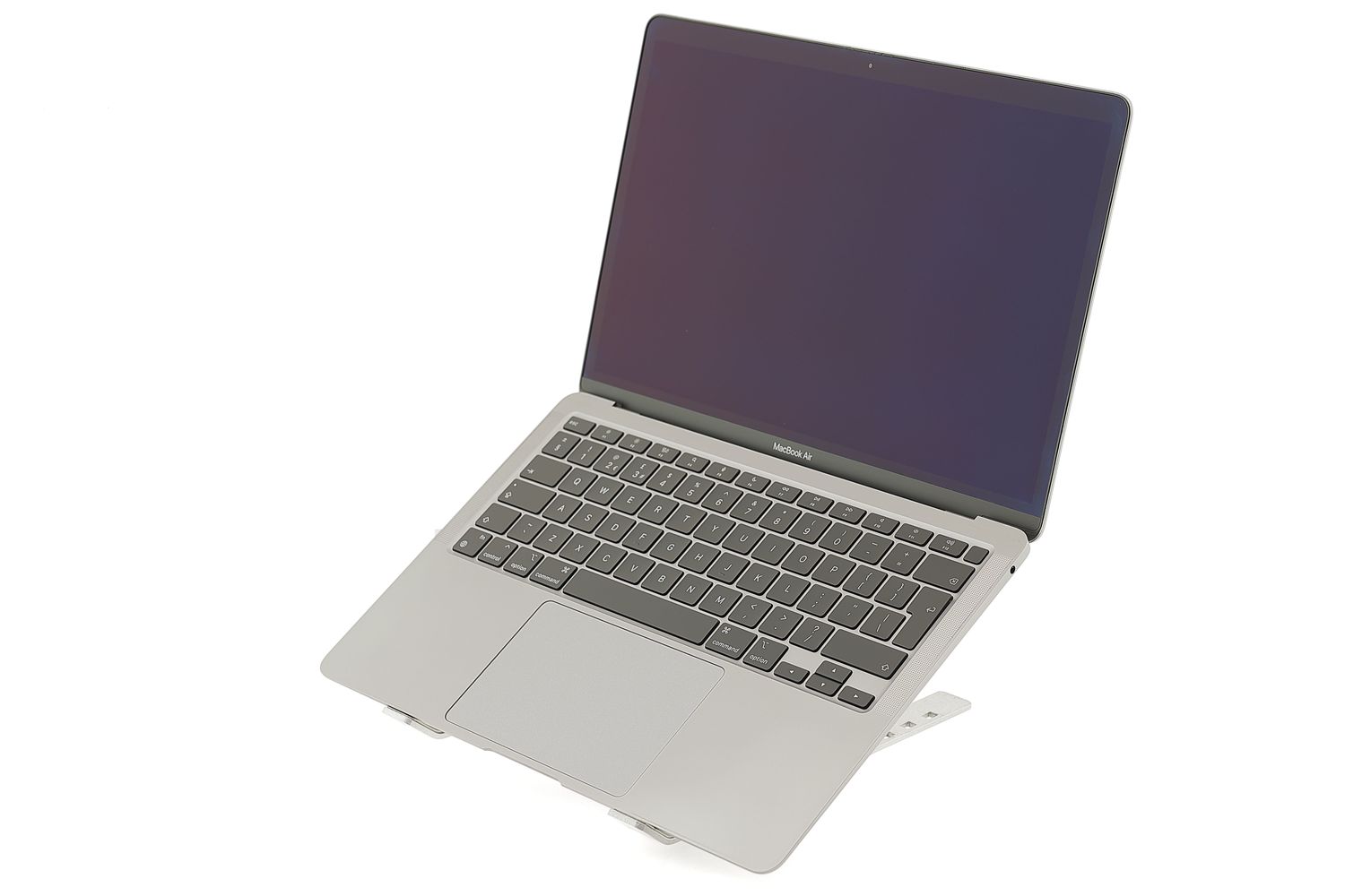 Apple MacBook Air 13″ 2020, i3 1.1 GHz, 8 GB, Intel Iris Plus 256 GB Space Gray - Ca nou